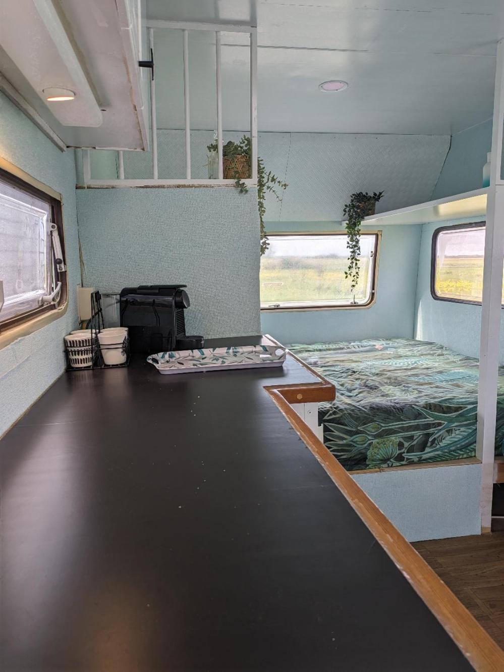 Caravan Zee By Bnb De Kapitein 't Horntje Exterior photo